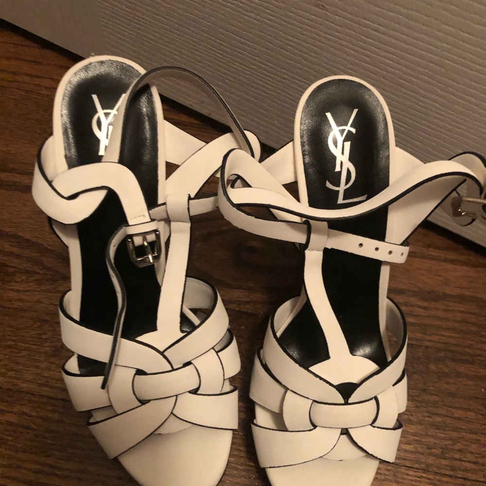 White leather platform sandal size 36